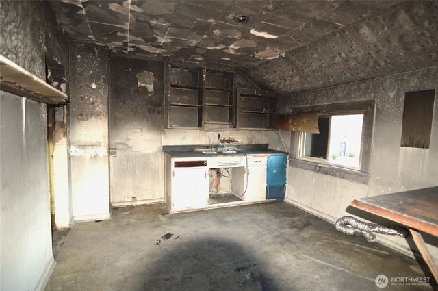 118 N F Street, Aberdeen, WA 98520