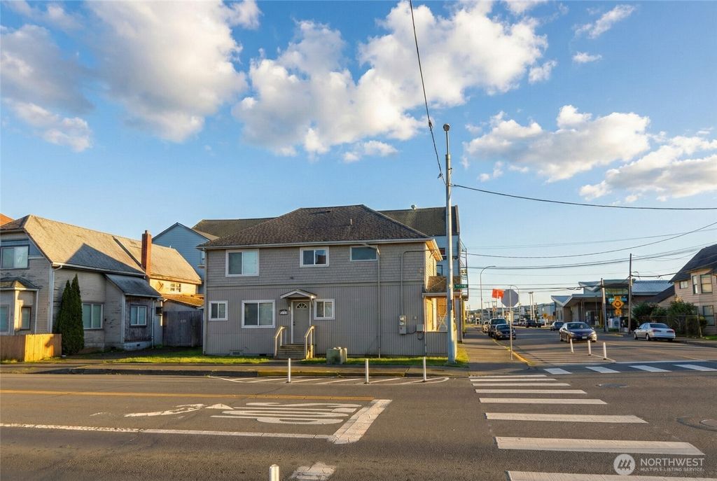 118 N F Street, Aberdeen, WA 98520