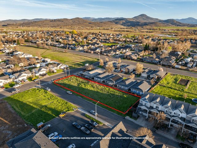 3444 Sonny Way, White City, OR 97503