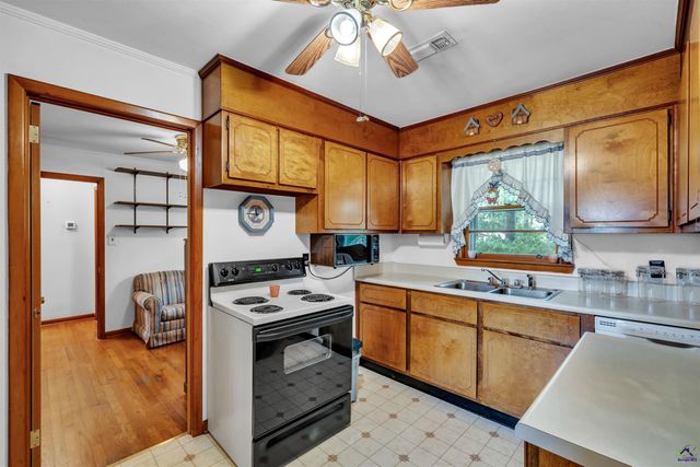 129 Lincoln Street, Warner Robins, GA 31088