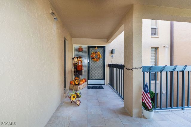 6216 Cougar RUN 202, Fort Myers, FL 33908