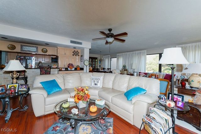 6216 Cougar RUN 202, Fort Myers, FL 33908