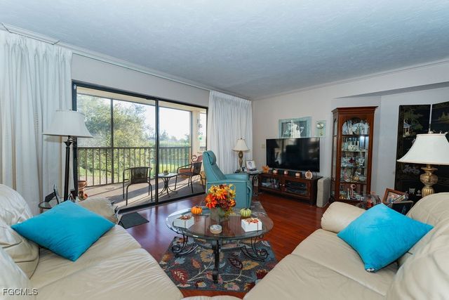 6216 Cougar RUN 202, Fort Myers, FL 33908