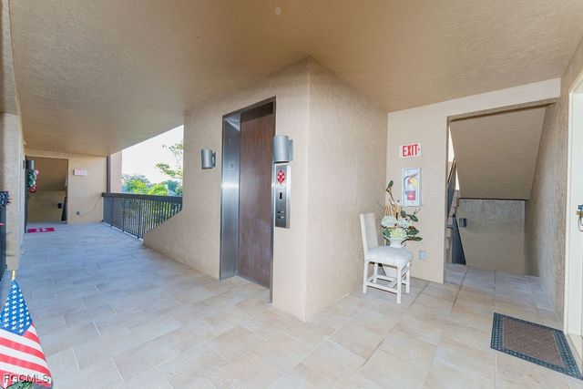 6216 Cougar RUN 202, Fort Myers, FL 33908