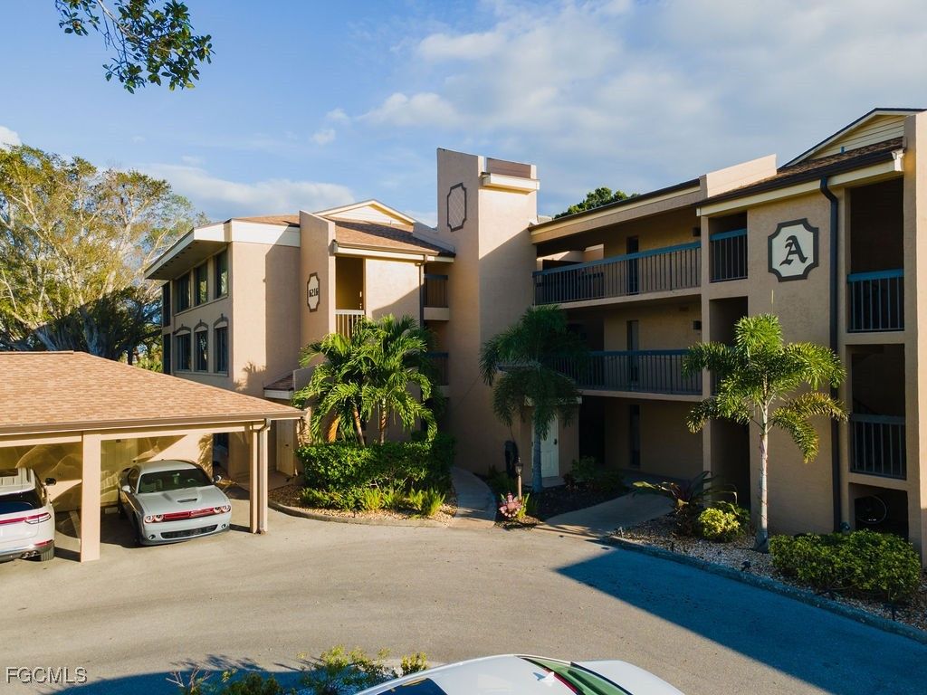 6216 Cougar RUN 202, Fort Myers, FL 33908