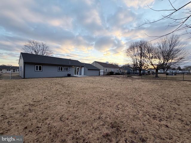 679 TRENTON RD, Fairless Hills, PA 19030