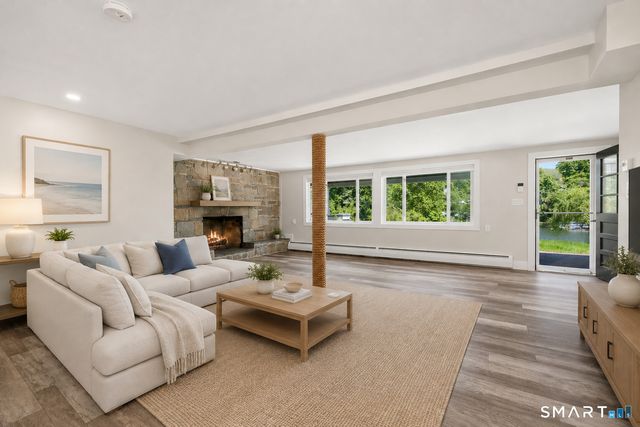 22 North Lake Shore Drive, Brookfield, CT 06804