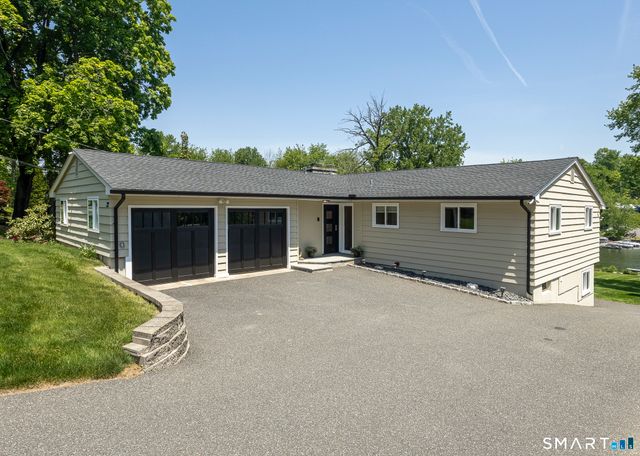 22 North Lake Shore Drive, Brookfield, CT 06804