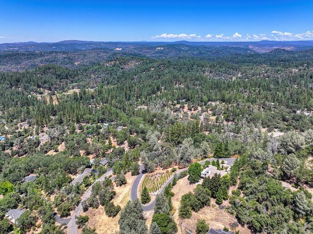 770 Bridle Path Rd, Colfax, CA 95713