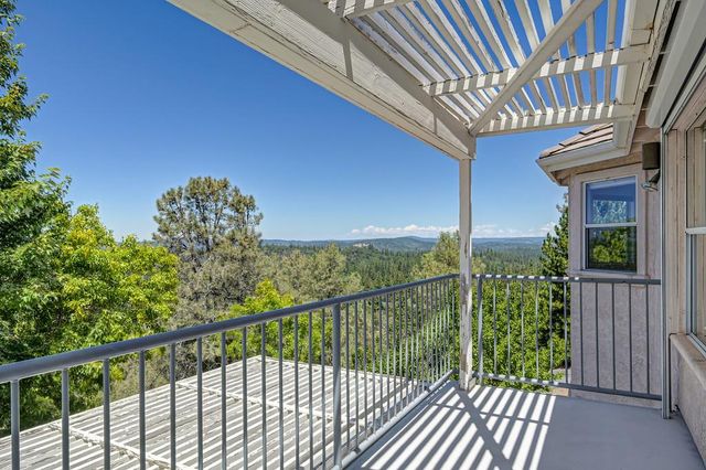 770 Bridle Path Rd, Colfax, CA 95713