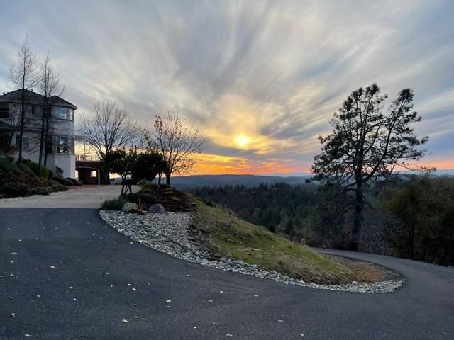 770 Bridle Path Rd, Colfax, CA 95713