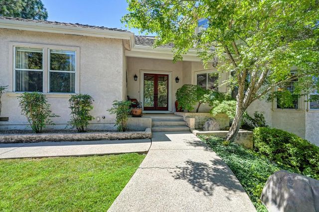 770 Bridle Path Rd, Colfax, CA 95713