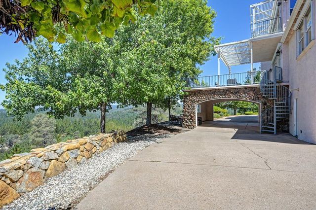 770 Bridle Path Rd, Colfax, CA 95713