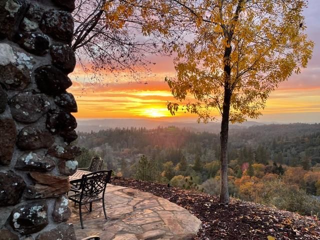 770 Bridle Path Rd, Colfax, CA 95713