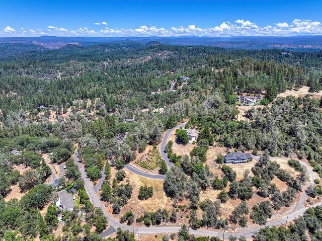 770 Bridle Path Rd, Colfax, CA 95713