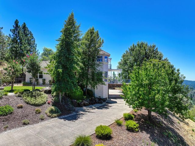 770 Bridle Path Rd, Colfax, CA 95713