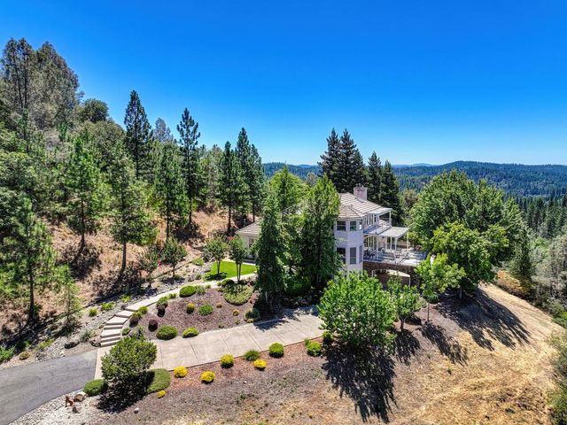 770 Bridle Path Rd, Colfax, CA 95713
