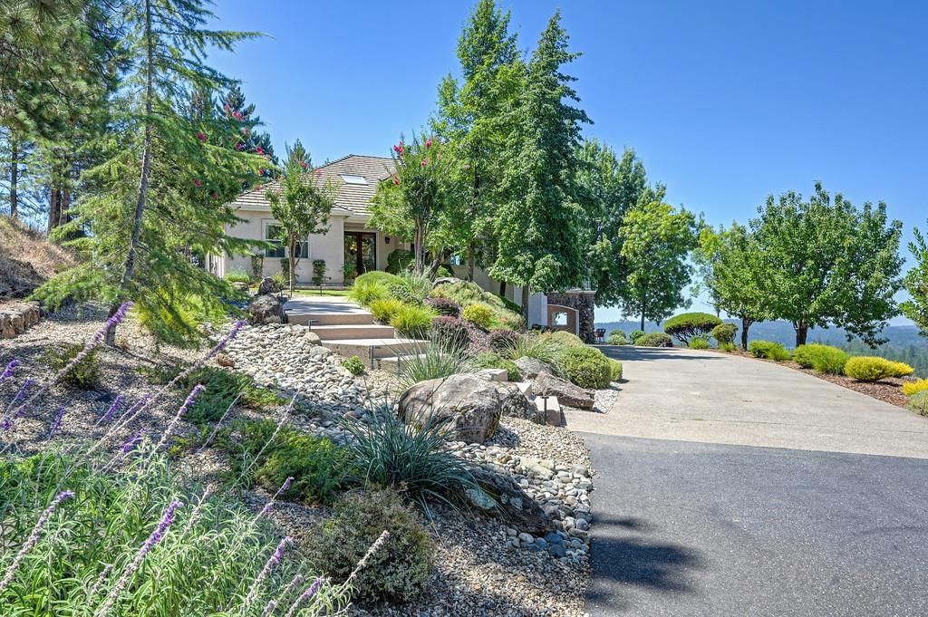 770 Bridle Path Rd, Colfax, CA 95713
