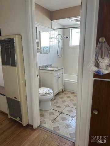 237 Grapewood St, Vallejo, CA 94591