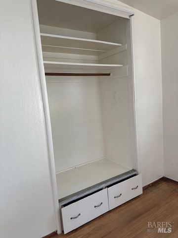 237 Grapewood St, Vallejo, CA 94591