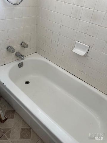 237 Grapewood St, Vallejo, CA 94591