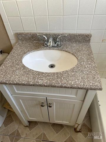 237 Grapewood St, Vallejo, CA 94591