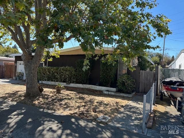237 Grapewood St, Vallejo, CA 94591