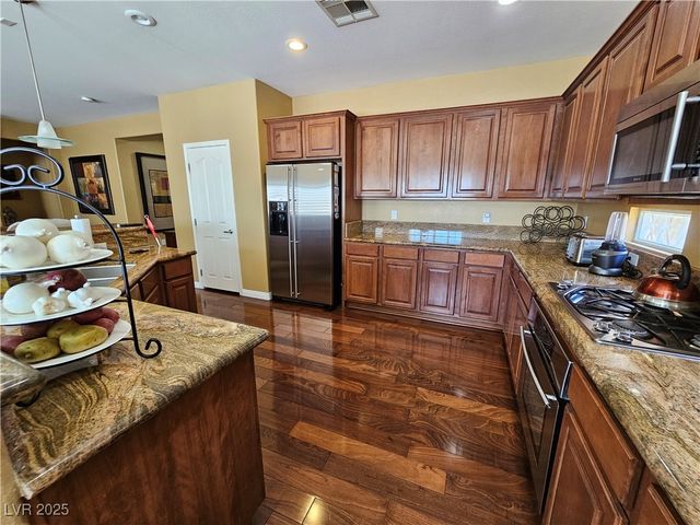 11329 Hedgemont Avenue, Las Vegas, NV 89138