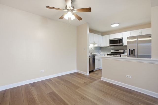 3511 Central Road 302, Glenview, IL 60025