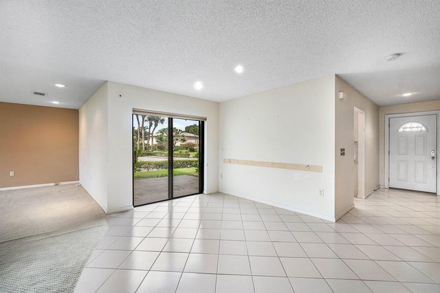 3 Stratford Drive E G, Boynton Beach, FL 33436