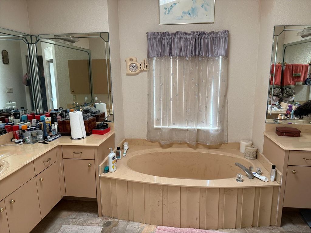 Image 14 of property listing at 21506 QUESADA AVENUE, Port Charlotte, FL 33952