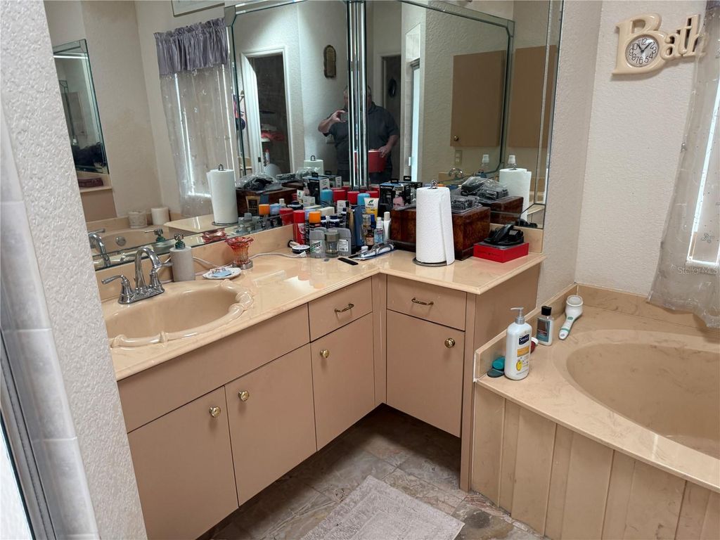 Image 18 of property listing at 21506 QUESADA AVENUE, Port Charlotte, FL 33952