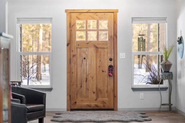 53315 Holiday Drive, La Pine, OR 97739