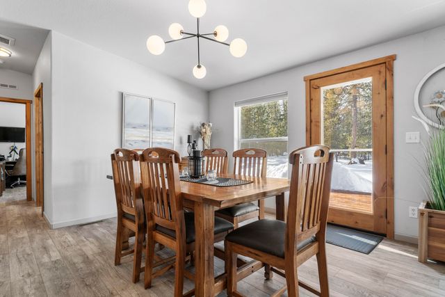 53315 Holiday Drive, La Pine, OR 97739