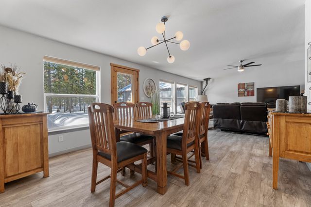 53315 Holiday Drive, La Pine, OR 97739