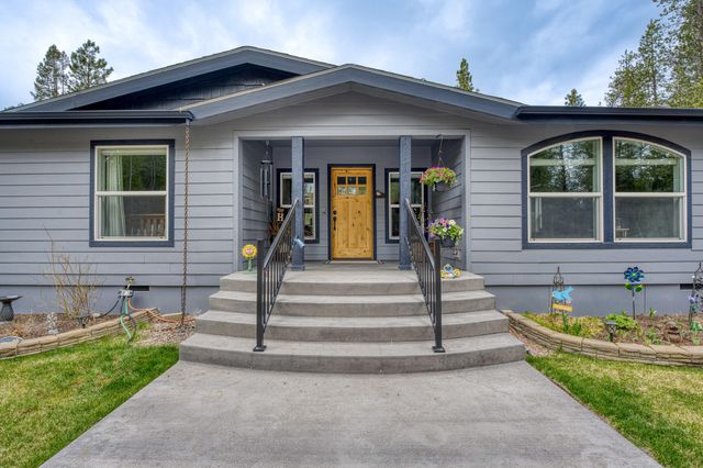 53315 Holiday Drive, La Pine, OR 97739