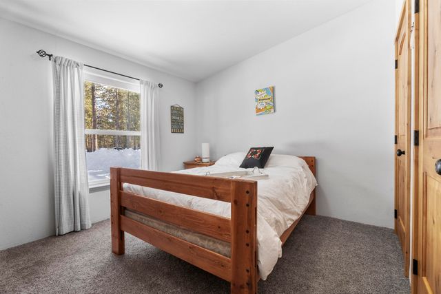 53315 Holiday Drive, La Pine, OR 97739