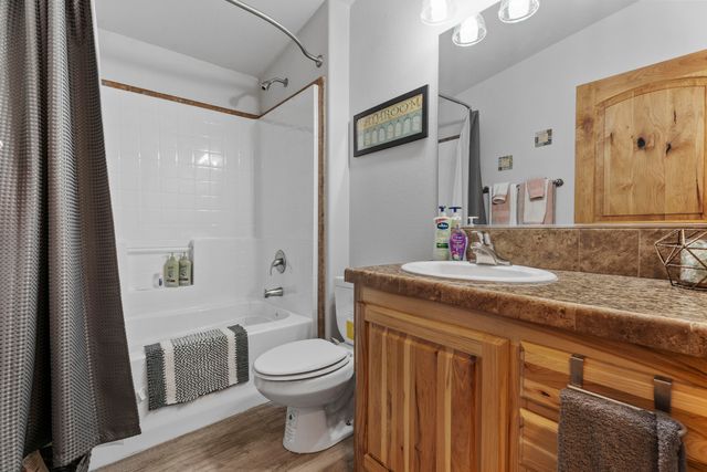 53315 Holiday Drive, La Pine, OR 97739