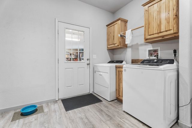 53315 Holiday Drive, La Pine, OR 97739