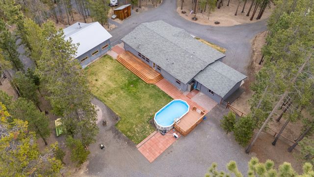 53315 Holiday Drive, La Pine, OR 97739