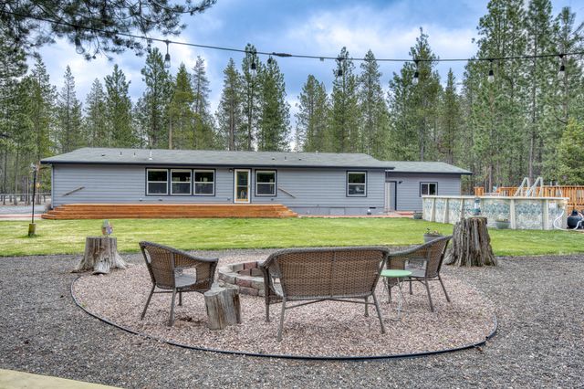 53315 Holiday Drive, La Pine, OR 97739