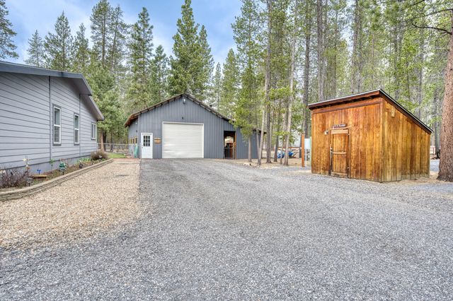53315 Holiday Drive, La Pine, OR 97739