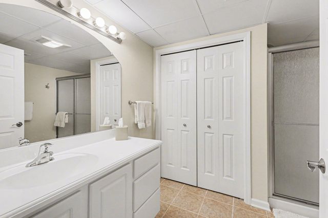 5421 Pinnacle Court, Pittsfield Charter Twp, MI 48108