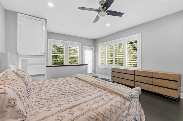 1506 Chelsea LN, Austin, TX 78704