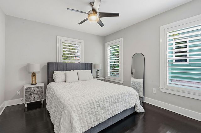 1506 Chelsea LN, Austin, TX 78704