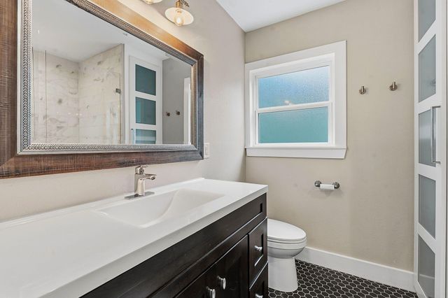 1506 Chelsea LN, Austin, TX 78704