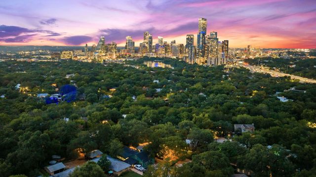 1506 Chelsea LN, Austin, TX 78704