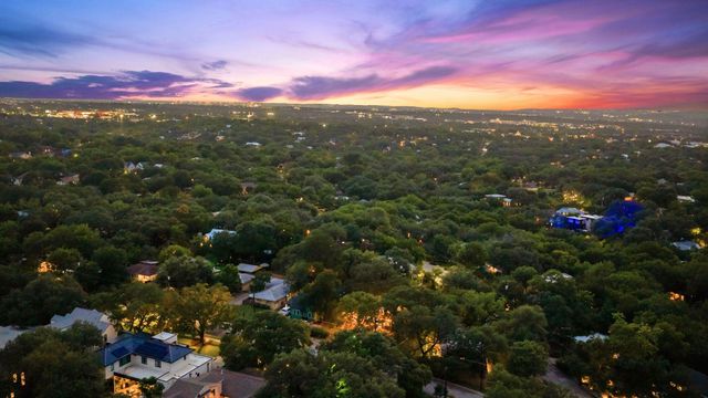 1506 Chelsea LN, Austin, TX 78704