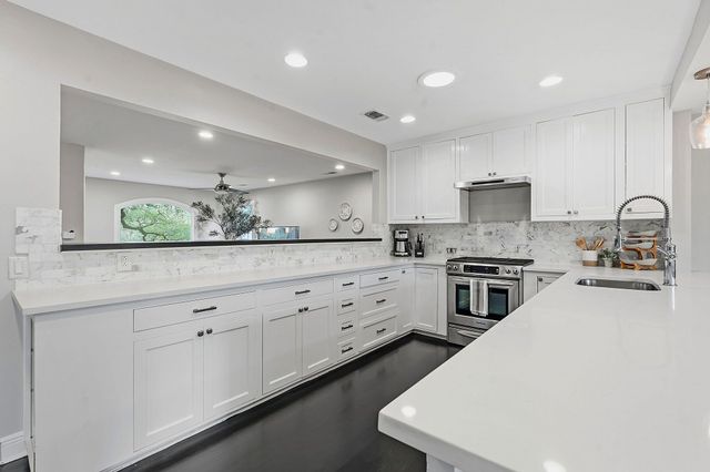 1506 Chelsea LN, Austin, TX 78704