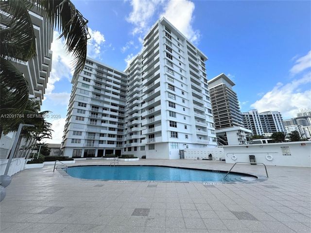 5825 Collins Avenue 14E, Miami Beach, FL 33140